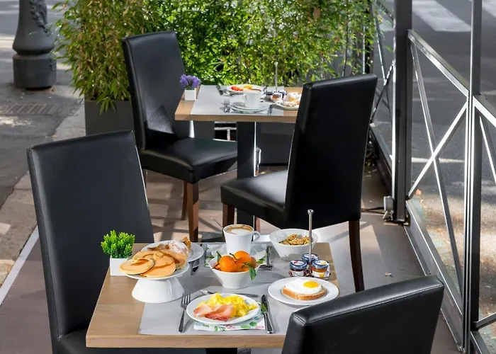 Metropolis מלון 4*