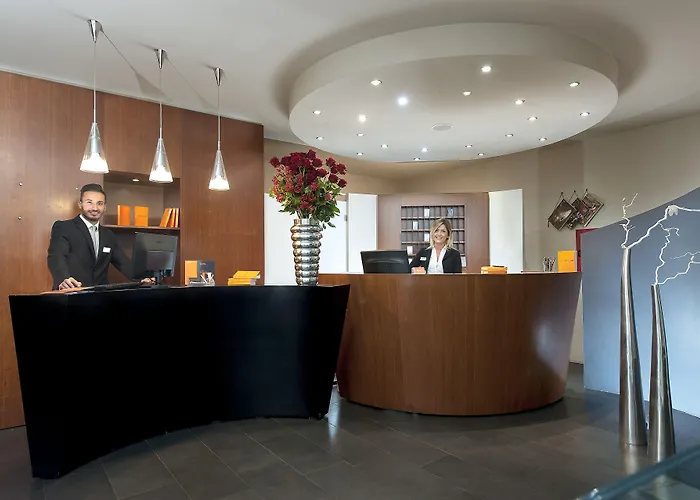 Metropolis Hotel