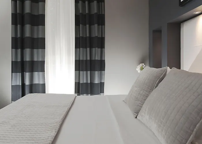 Metropolis 4*
