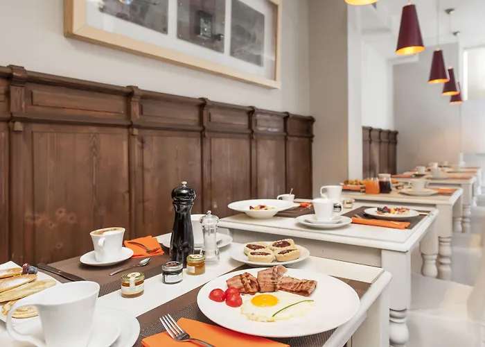 מלון Metropolis 4*