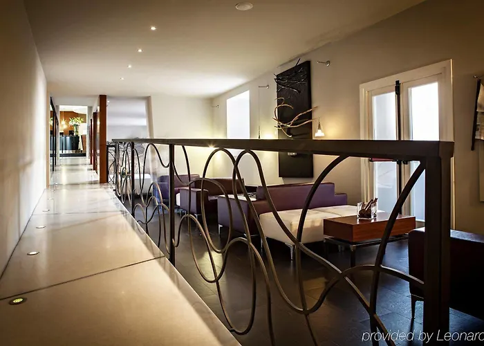 Hotel Metropolis 4*
